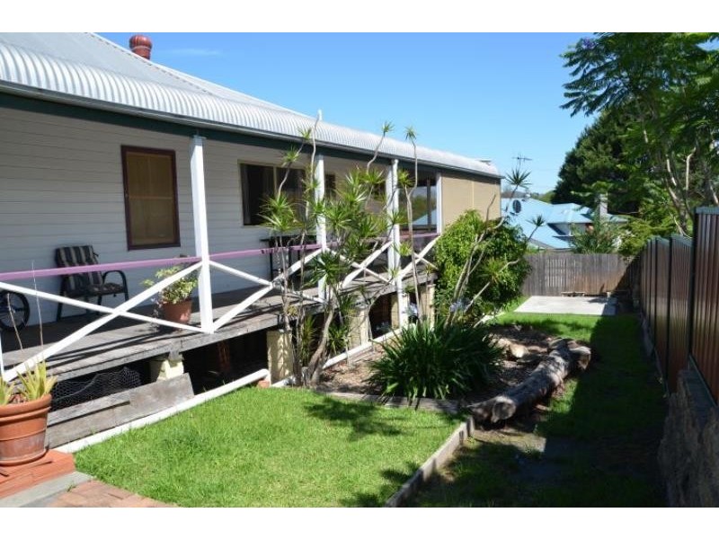 4 Bent St, Wingham NSW 2429