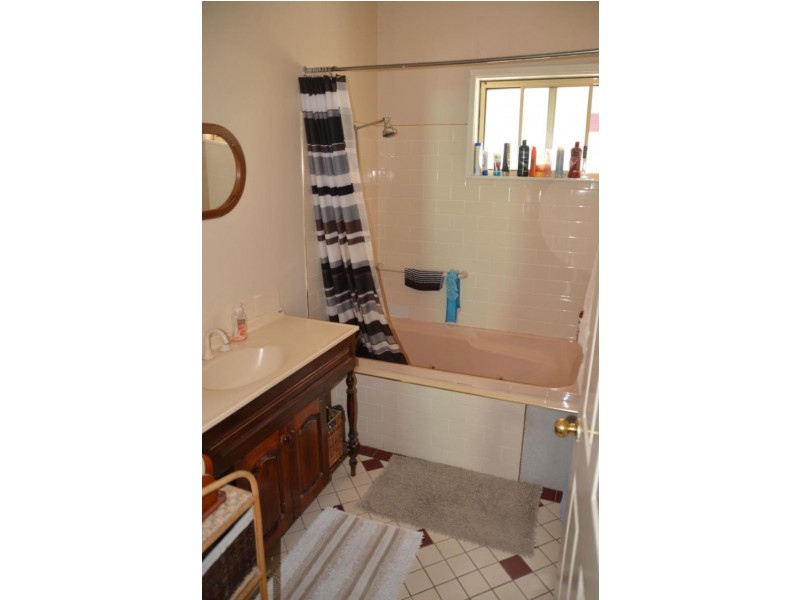 4 Bent St, Wingham NSW 2429