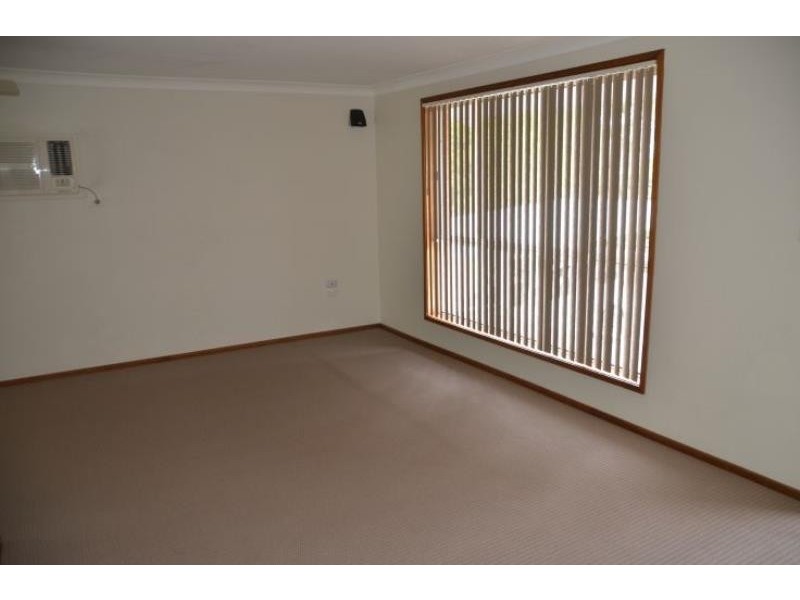 17 Gollan St, Wingham NSW 2429