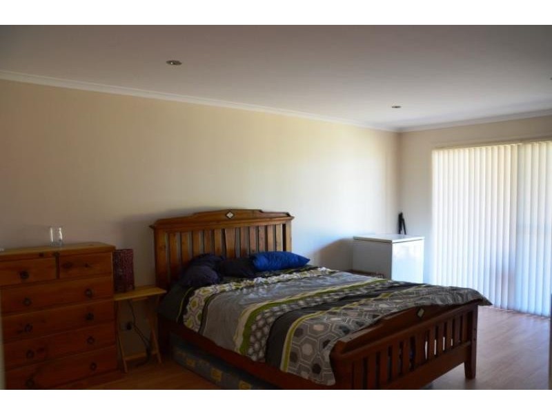 17 Country Club Dr, Wingham NSW 2429