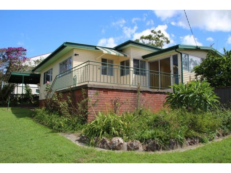 42 Killawarra St, Wingham NSW 2429