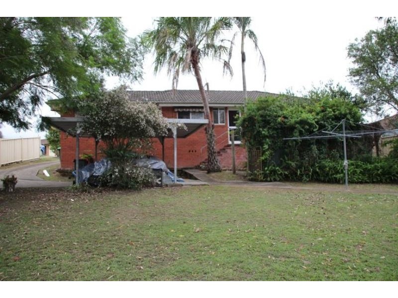 24 Stockyard Cct, Wingham NSW 2429
