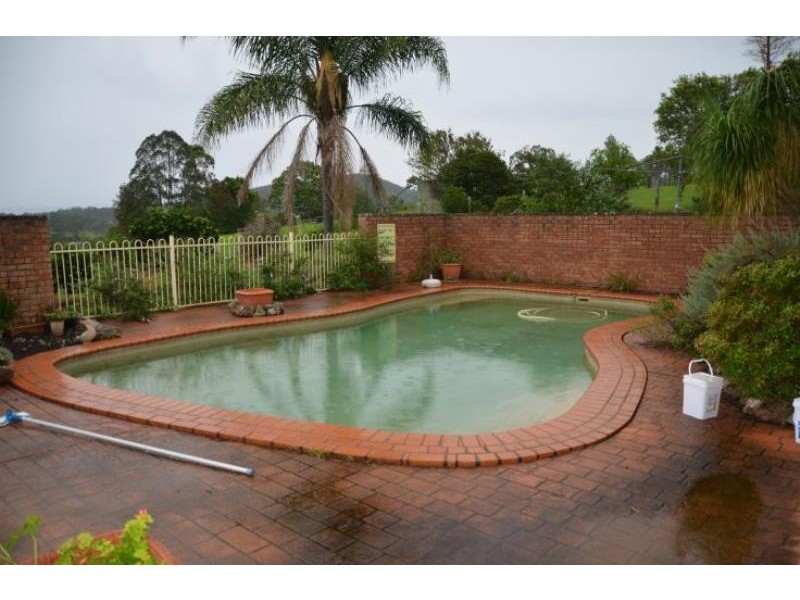 9 The Cedars Dr, Wingham NSW 2429