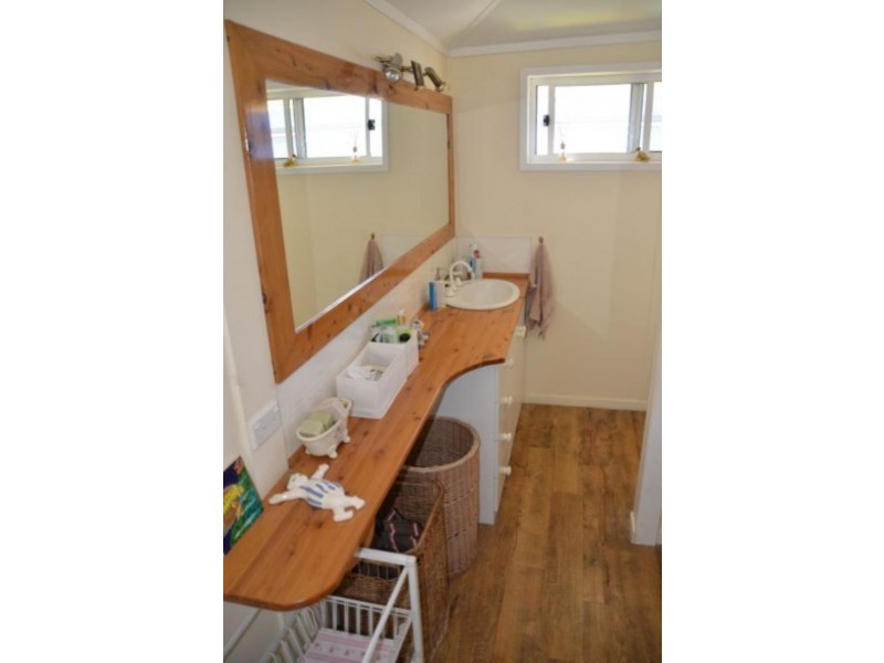 32 Wyoming St, Wingham NSW 2429