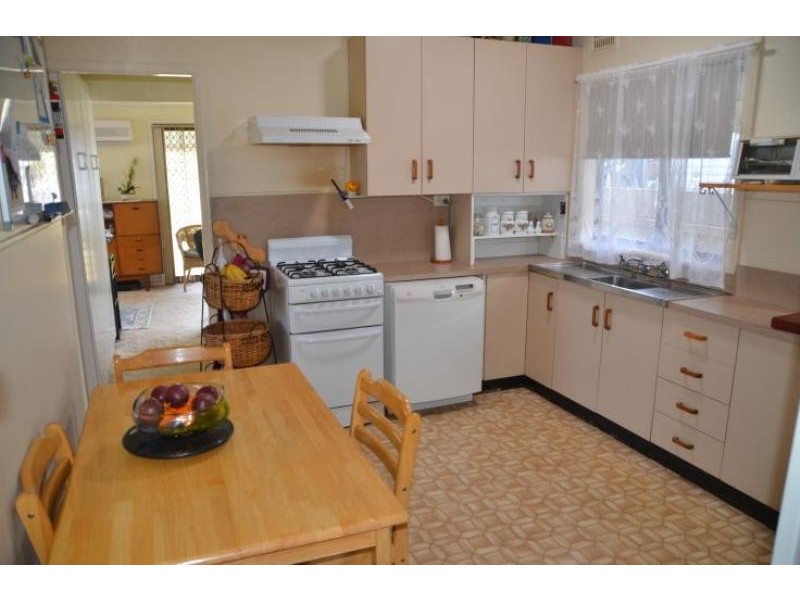 8 Fotheringham St, Wingham NSW 2429