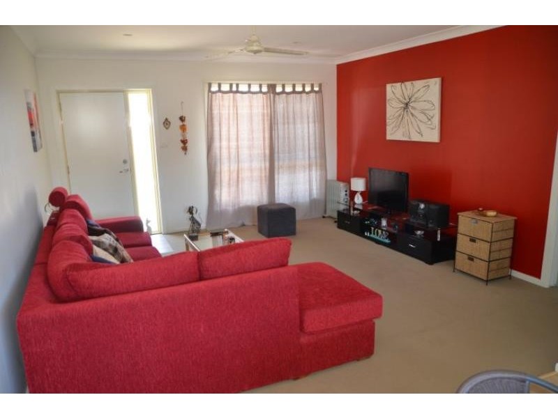 3/39 Combined St, Wingham NSW 2429