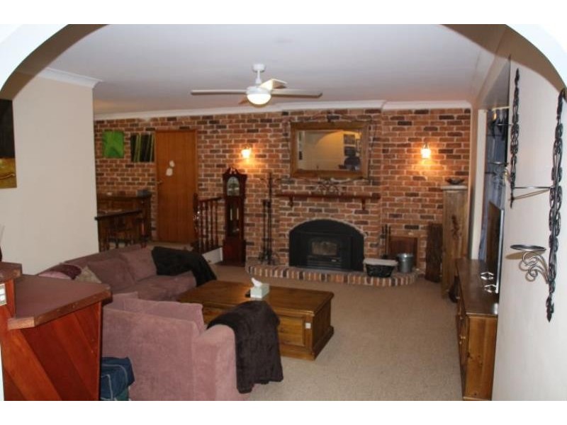 1 Brushbox Cl, Wingham NSW 2429