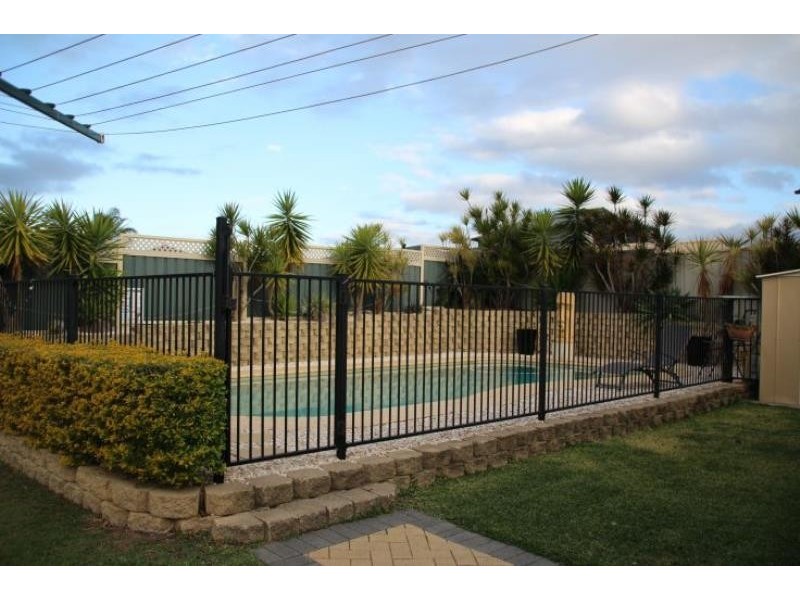 2 Vista Dr, Wingham NSW 2429
