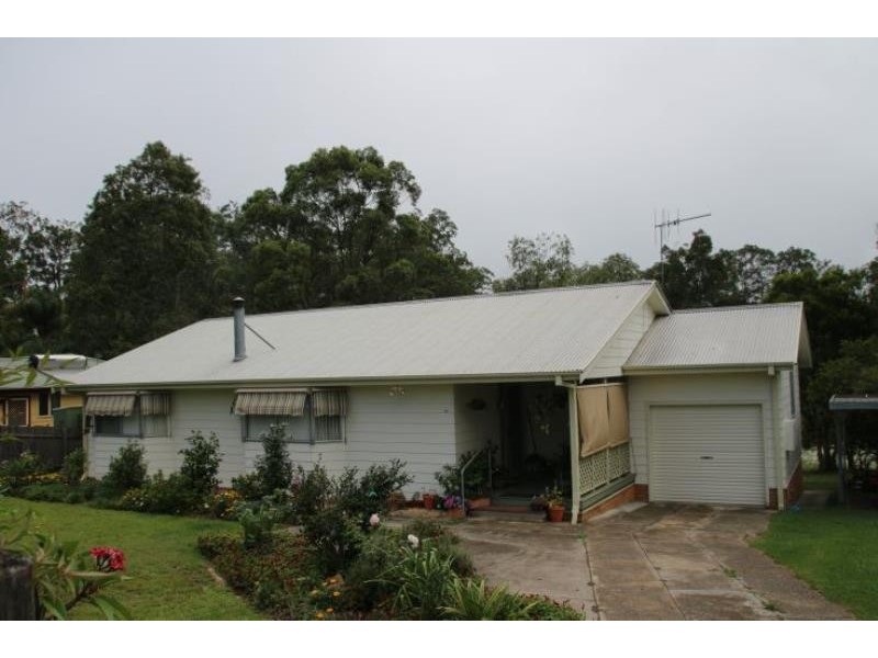 12 Burdett St, Tinonee NSW 2430