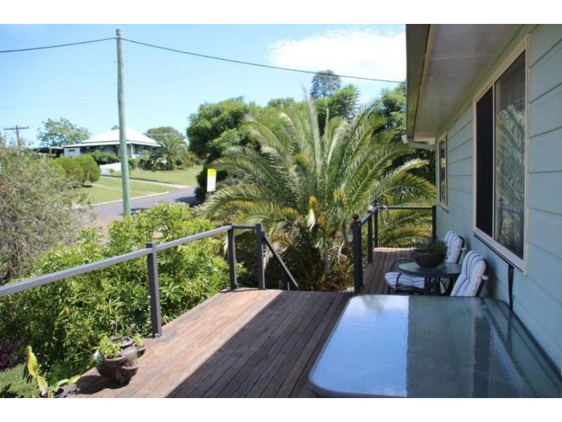 13 Appletree St, Wingham NSW 2429