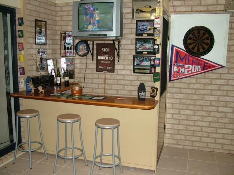 8 Adelaide Cl, Wingham NSW 2429