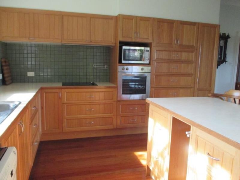 2 Church Cres, Wingham NSW 2429