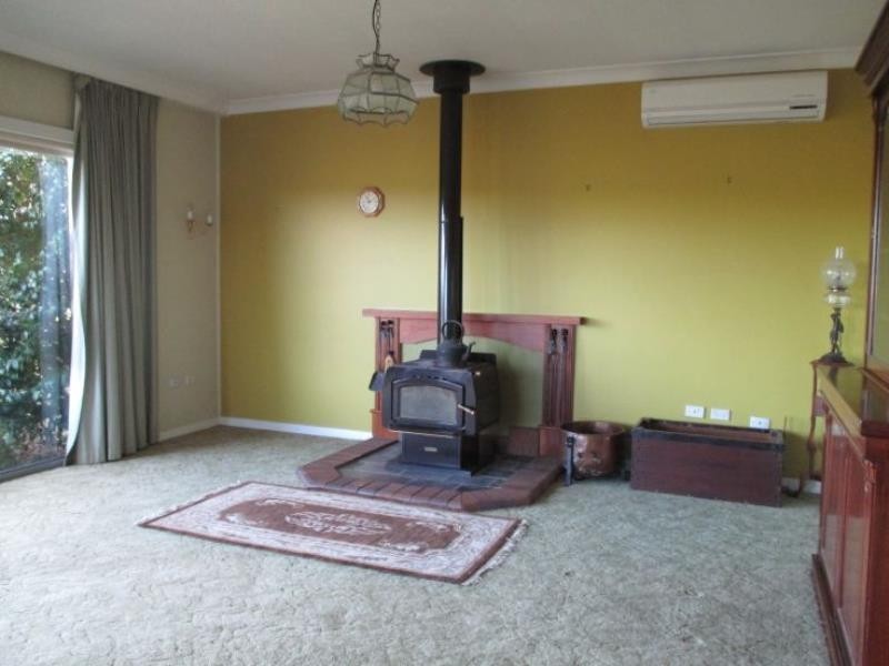 2 Church Cres, Wingham NSW 2429