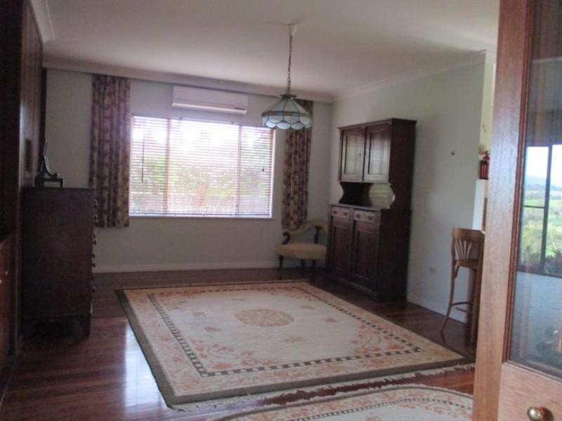 2 Church Cres, Wingham NSW 2429