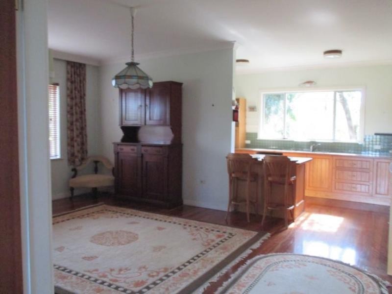 2 Church Cres, Wingham NSW 2429