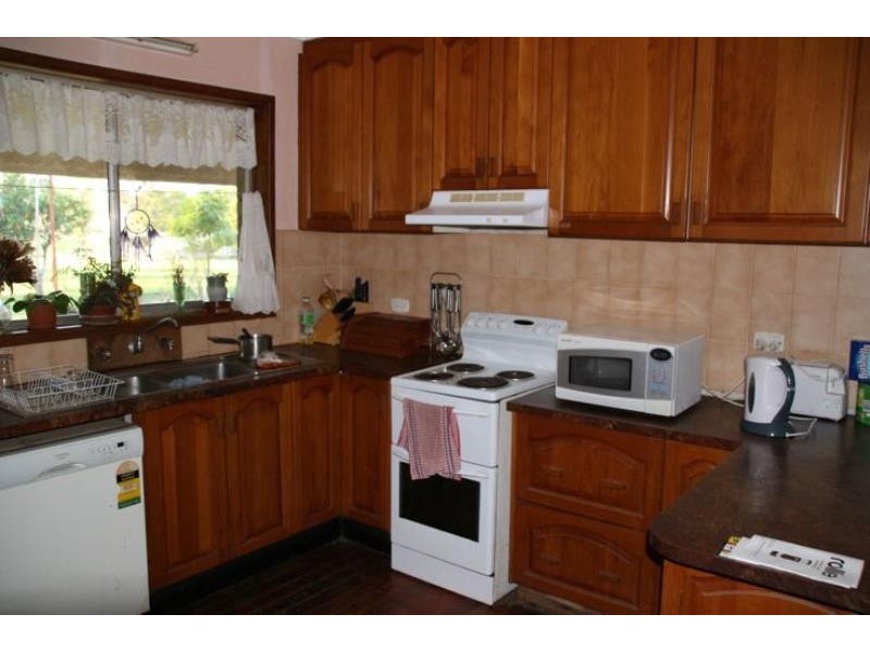 7 East Combined St, Wingham NSW 2429