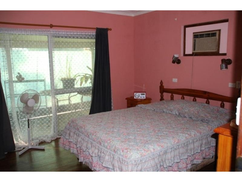 7 East Combined St, Wingham NSW 2429