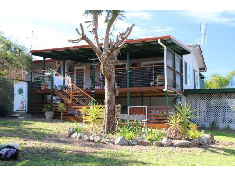 34 Richardson St, Wingham NSW 2429