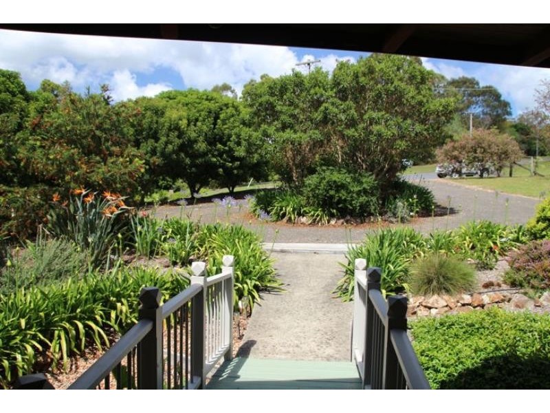 18 Kingfisher Dr, Wingham NSW 2429