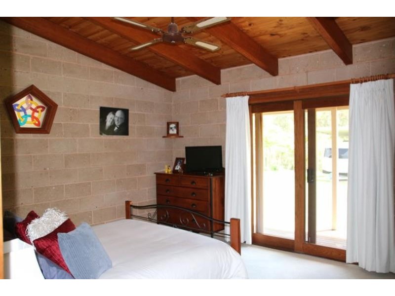 18 Kingfisher Dr, Wingham NSW 2429