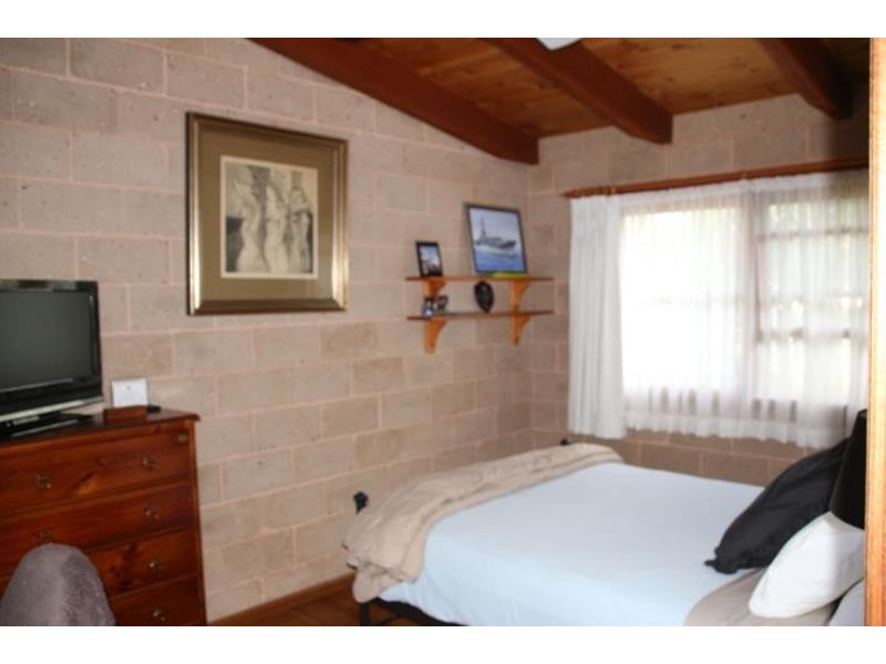 18 Kingfisher Dr, Wingham NSW 2429