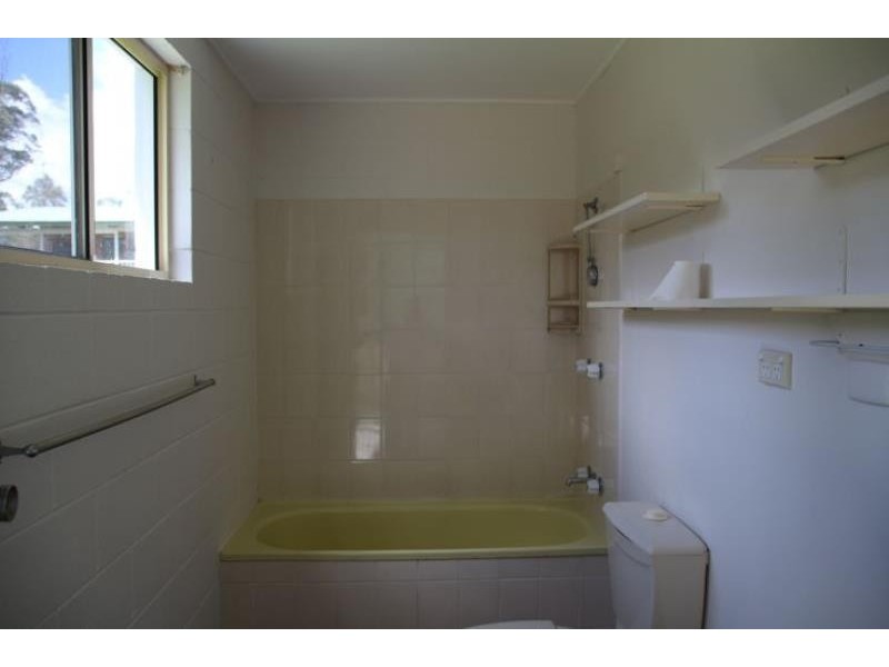 18 Kingfisher Dr, Wingham NSW 2429