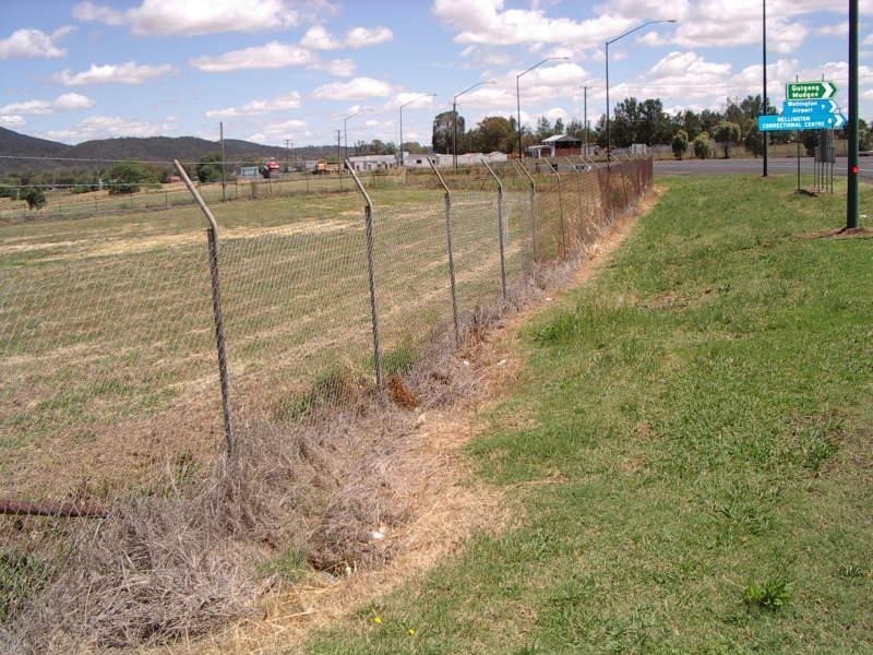 - Mitchell Hwy, Wellington NSW 2820