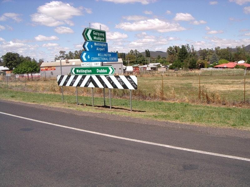 - Mitchell Hwy, Wellington NSW 2820