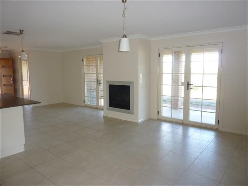 57R Peak Hill Rd, Dubbo NSW 2830