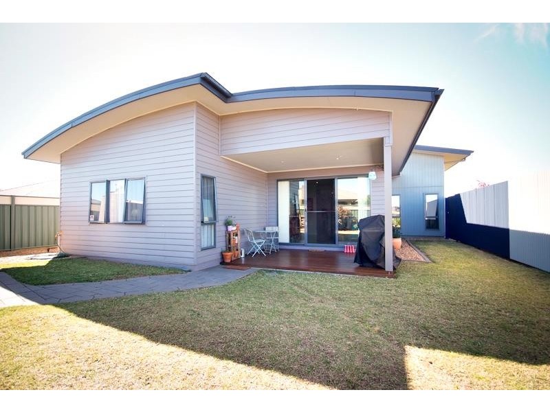 10 Dalbeattie Cres, Dubbo NSW 2830