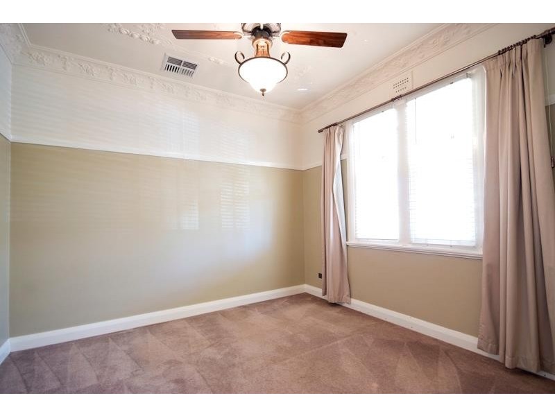 161 Cobra St, Dubbo NSW 2830