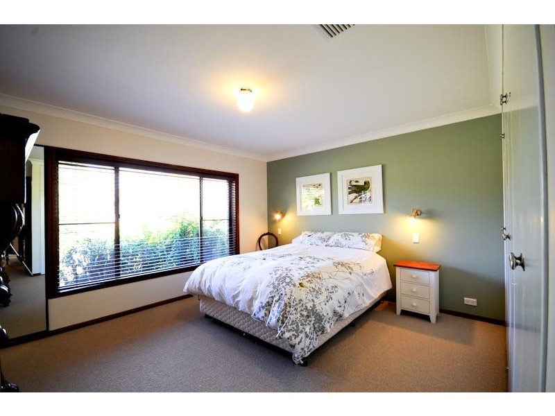 8R Angle Park Rd, Dubbo NSW 2830
