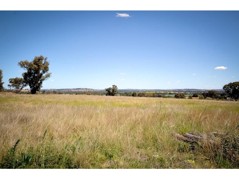 8R Angle Park Rd, Dubbo NSW 2830