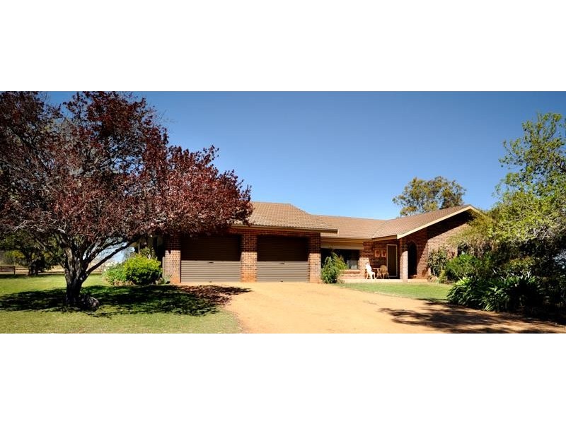 8R Angle Park Rd, Dubbo NSW 2830