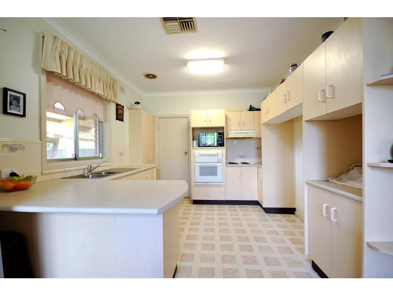 3B Gillis St, Dubbo NSW 2830