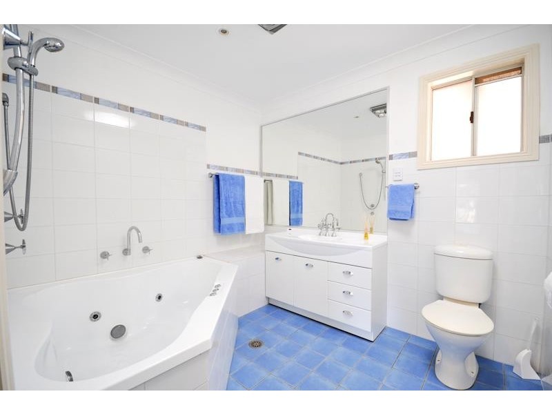 1 Sommerville Pl, Dubbo NSW 2830