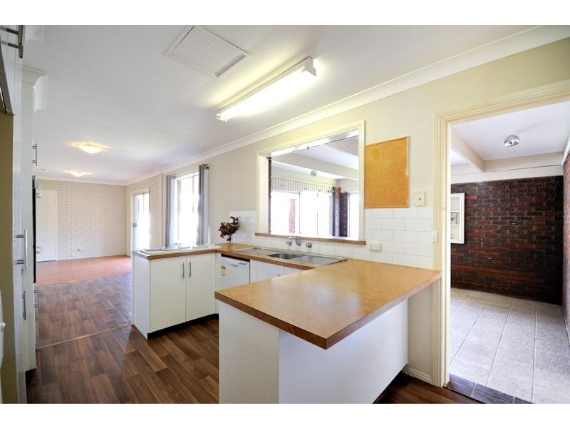 1 Sommerville Pl, Dubbo NSW 2830