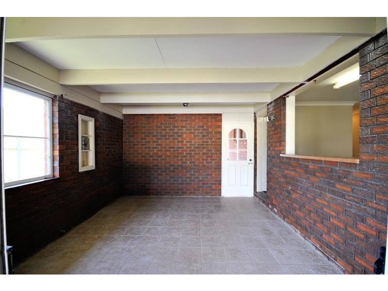 1 Sommerville Pl, Dubbo NSW 2830