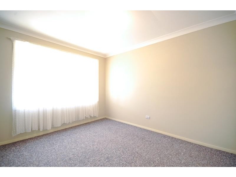 1 Sommerville Pl, Dubbo NSW 2830