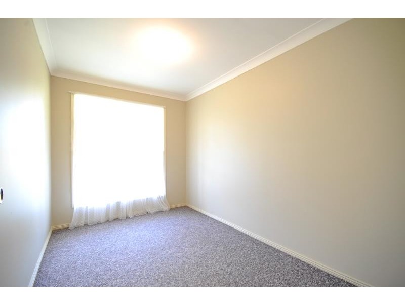 1 Sommerville Pl, Dubbo NSW 2830