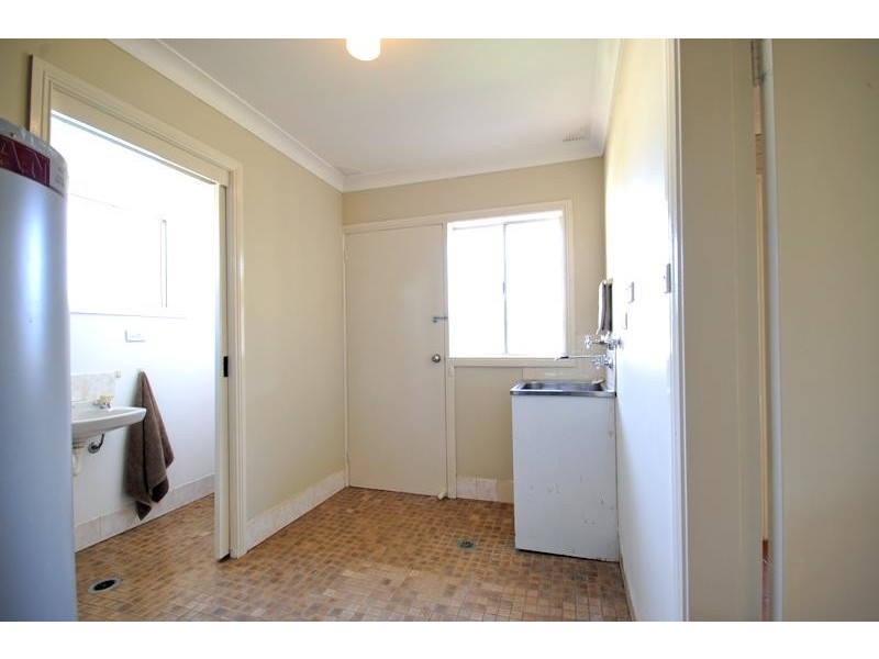 1 Sommerville Pl, Dubbo NSW 2830