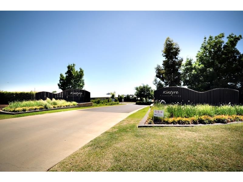 5/2 Glenabbey Dr, Dubbo NSW 2830