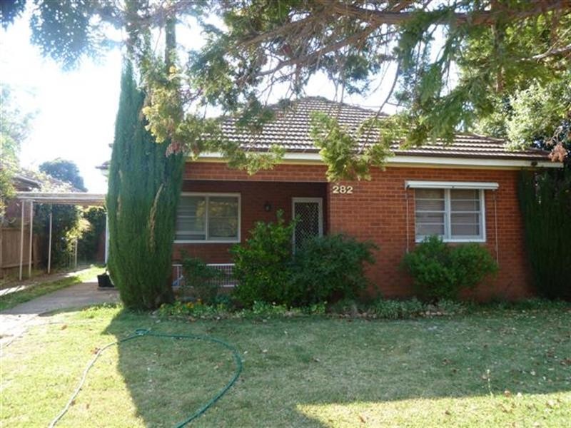 282 Fitzroy St, Dubbo NSW 2830