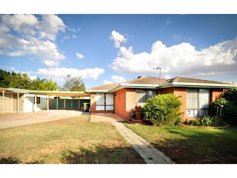 36 Royal Pde, Dubbo NSW 2830