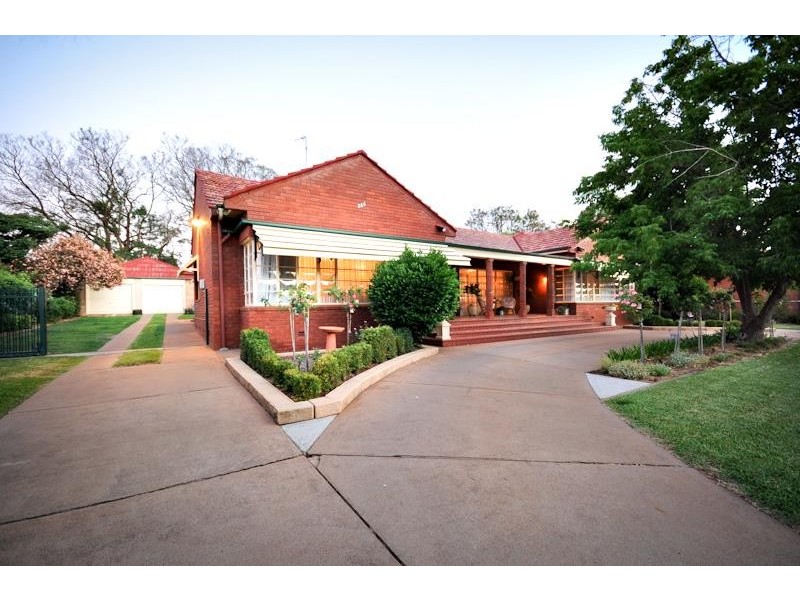 266 Fitzroy St, Dubbo NSW 2830