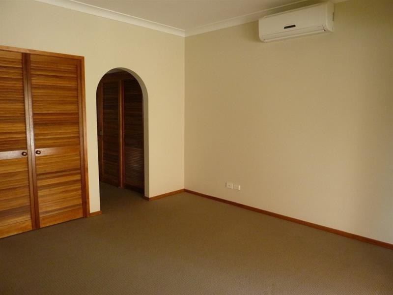 2 Birch Ave, Dubbo NSW 2830