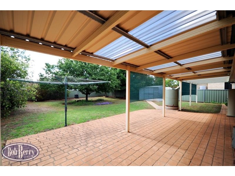 21 Page Ave, Dubbo NSW 2830