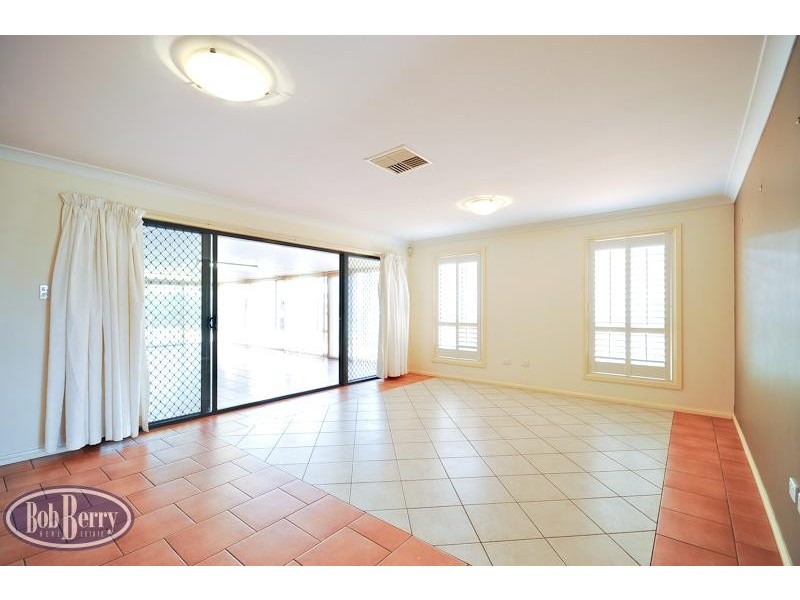 565 Wheelers Lane, Dubbo NSW 2830