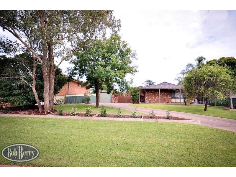 59 Margaret Cres, Dubbo NSW 2830