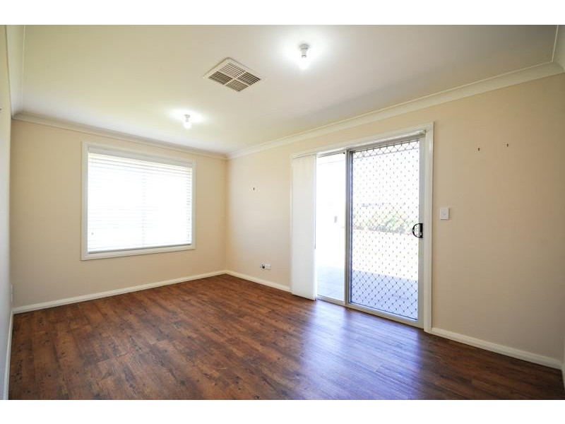 5 Daffodil Ct, Dubbo NSW 2830